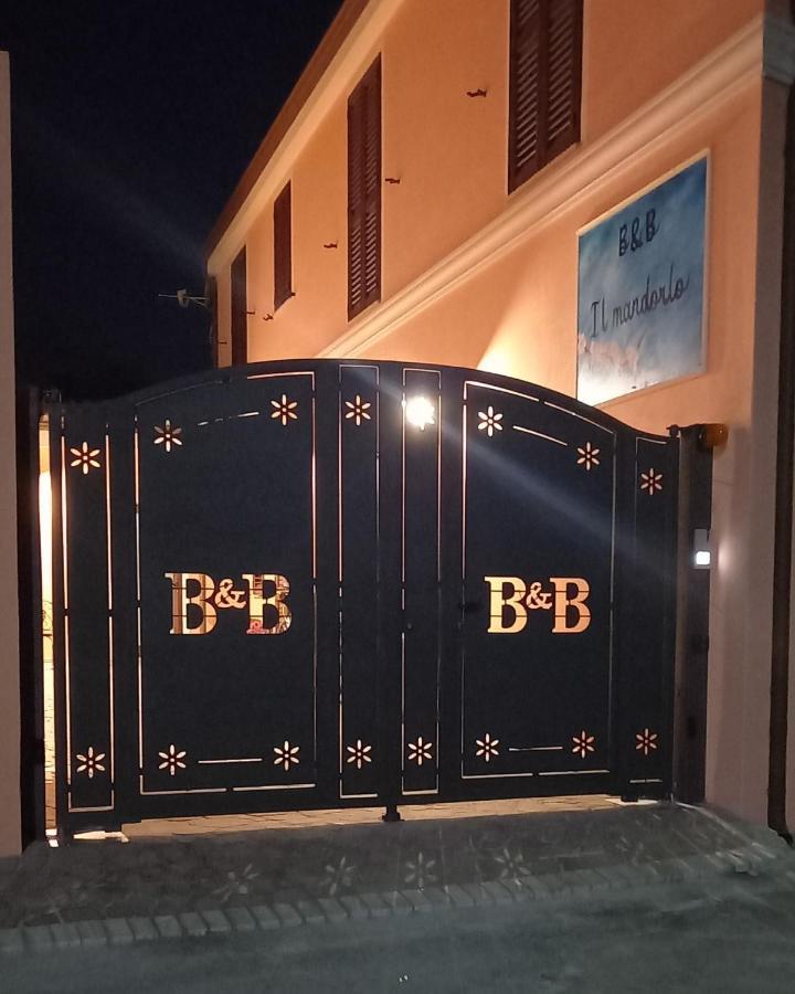 B&B Il Mandorlo Сан-Віто Екстер'єр фото